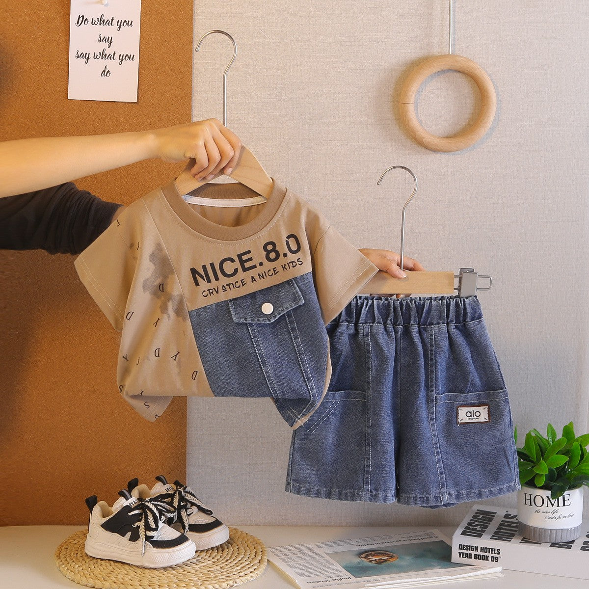 Kids' Beige T-Shirt & Denim Shorts Set – Casual Pocket Print Outfit